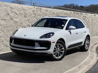 2025 Porsche Macan SUV