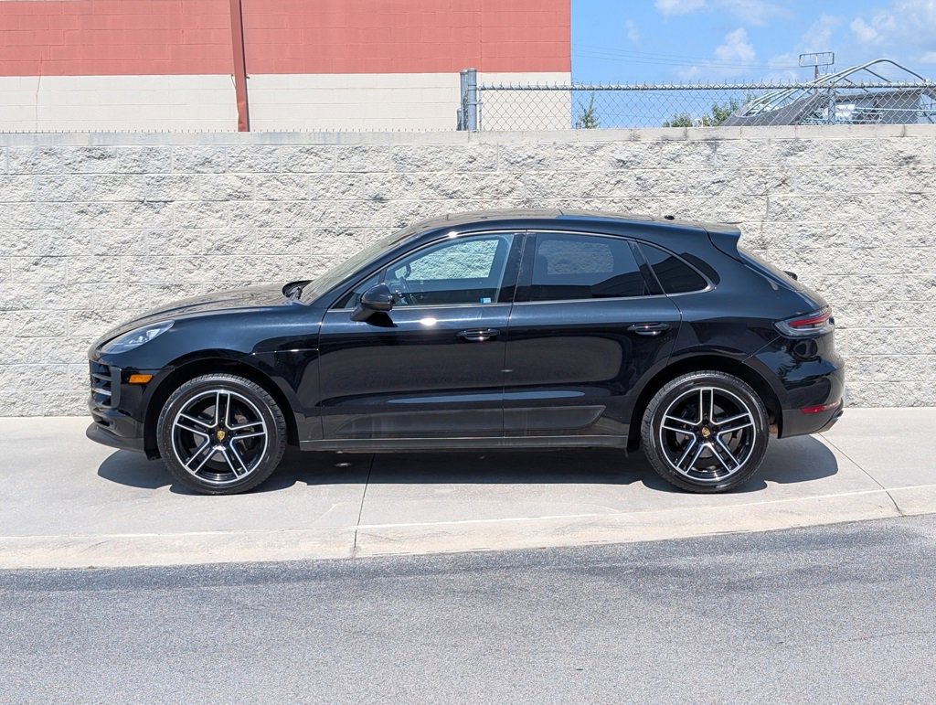 2019 Porsche Macan photo 2