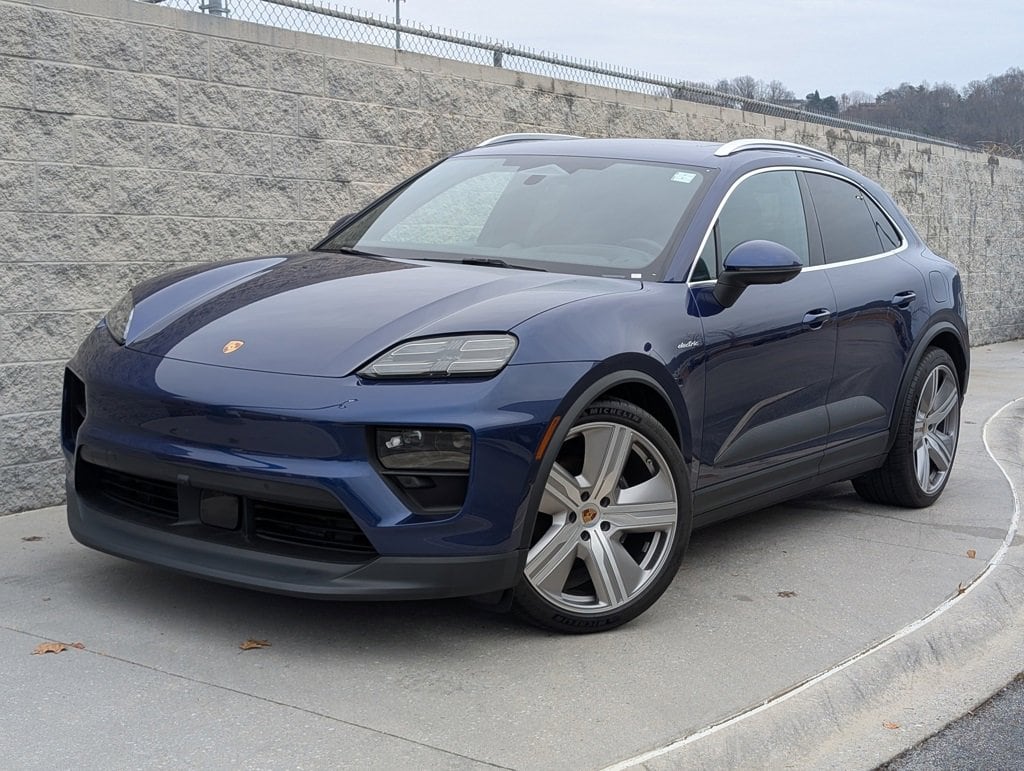 2024 Porsche Macan Base
