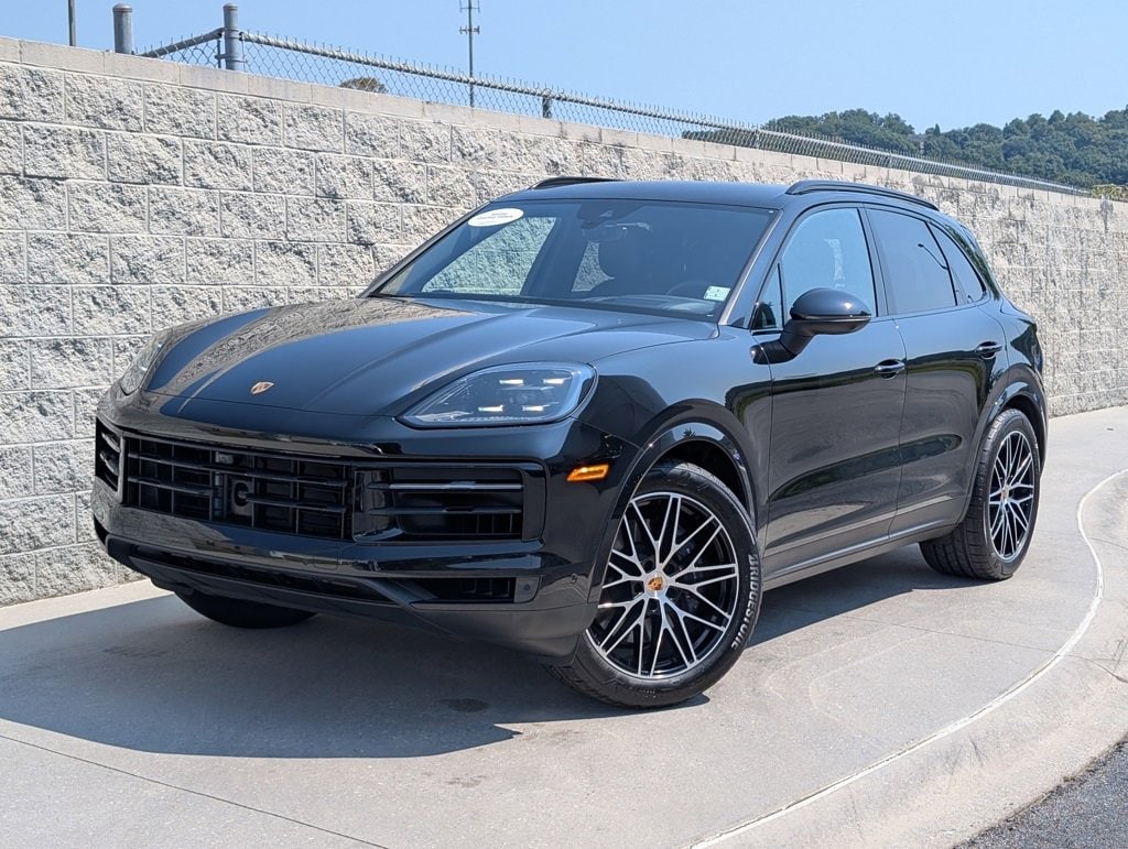 2025 Porsche Cayenne SUV 