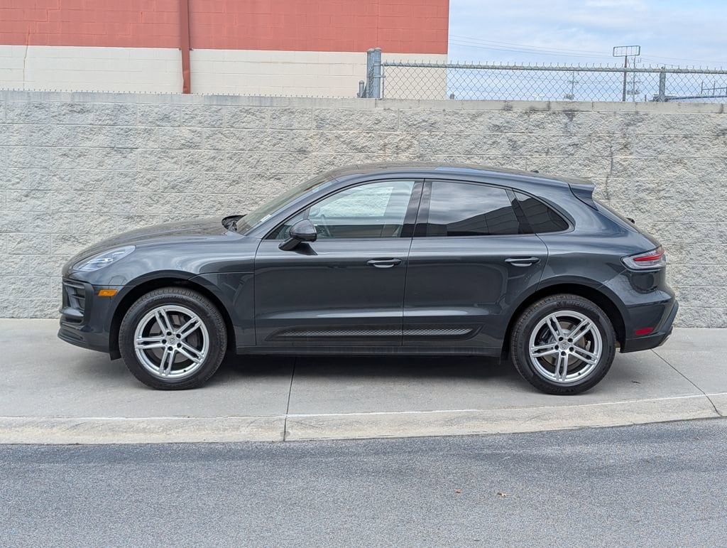 Certified 2022 Porsche Macan SUV