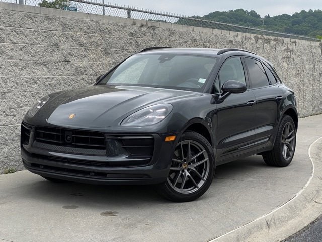 2025 Porsche Macan SUV 