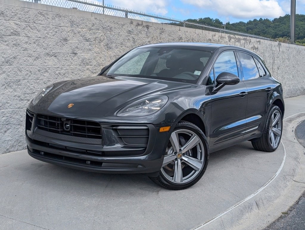 2026 Porsche Macan SUV 