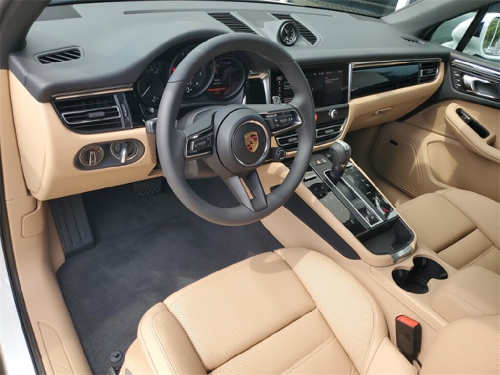 New 2025 Porsche Macan SUV