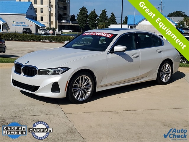 2024 BMW 3 Series 330i's photo