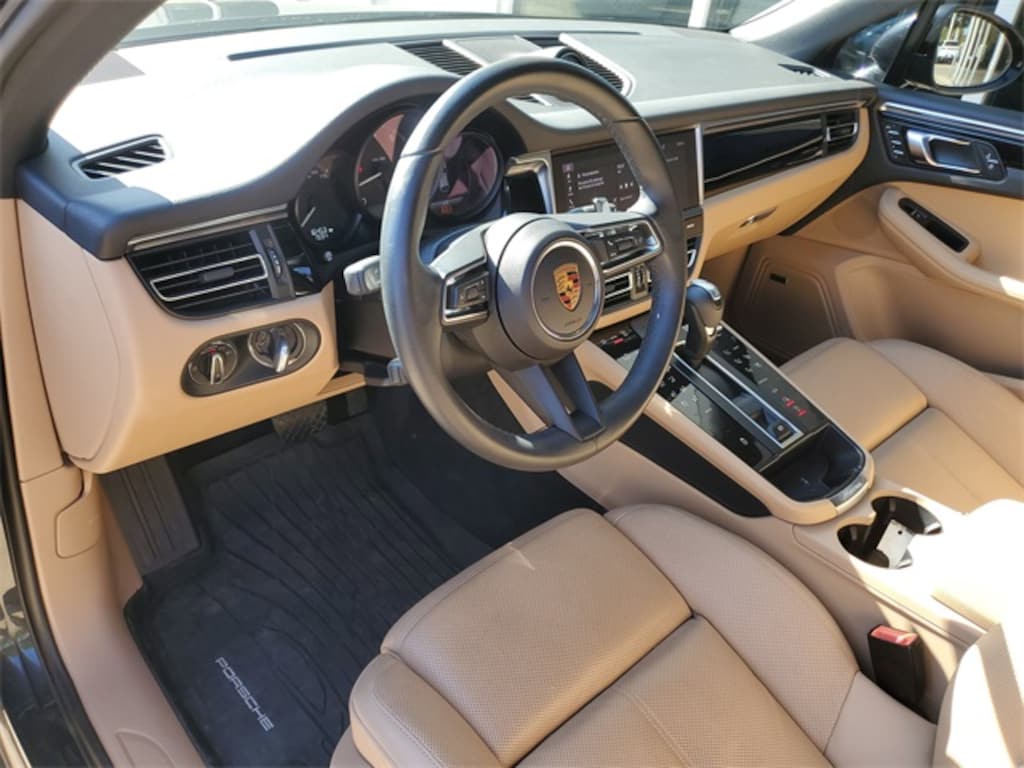 Used 2024 Porsche Macan Base SUV