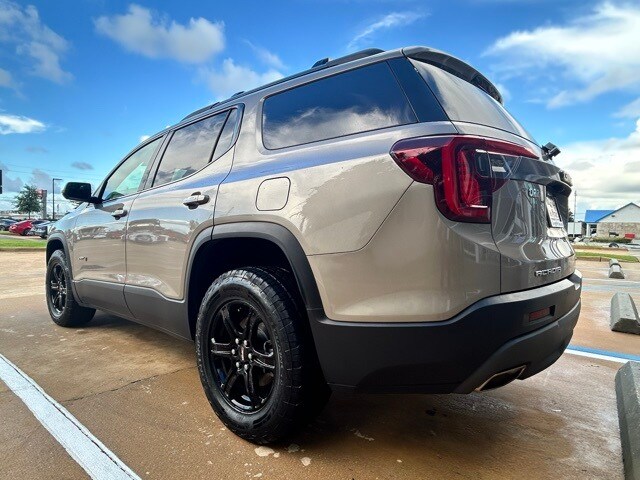 2023 Gmc Acadia AT4 photo 3