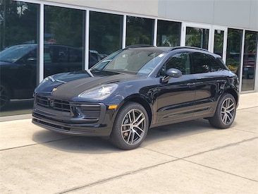 2025 Porsche Macan SUV