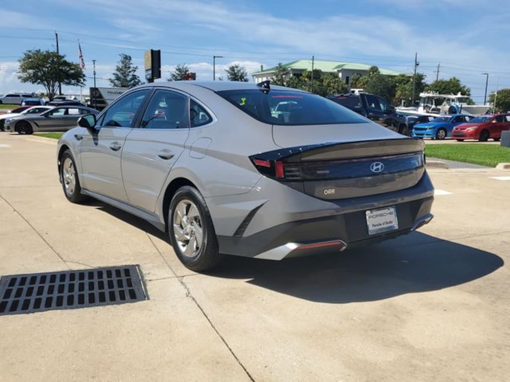 Used 2025 Hyundai Sonata SE Sedan
