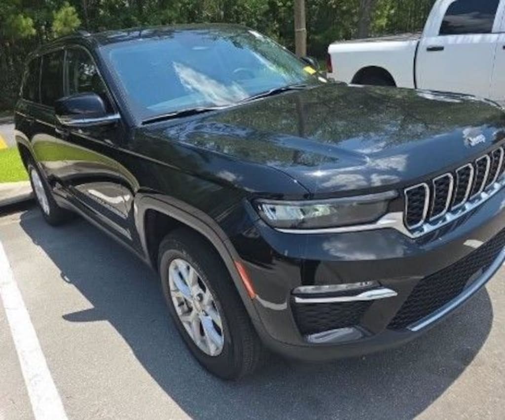 Used 2023 Jeep Grand Cherokee Limited SUV