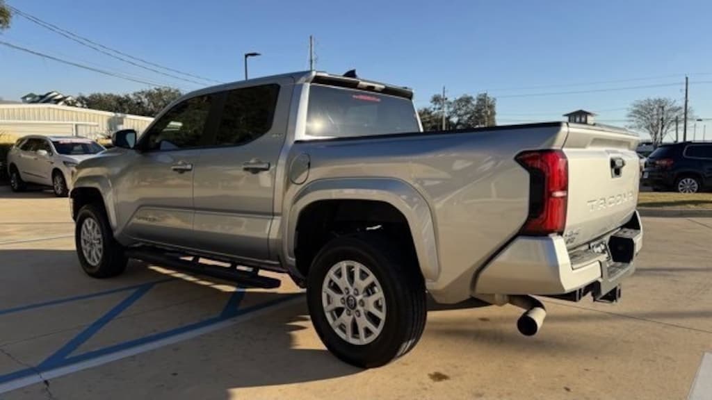 Used 2024 Toyota Tacoma Truck Double Cab