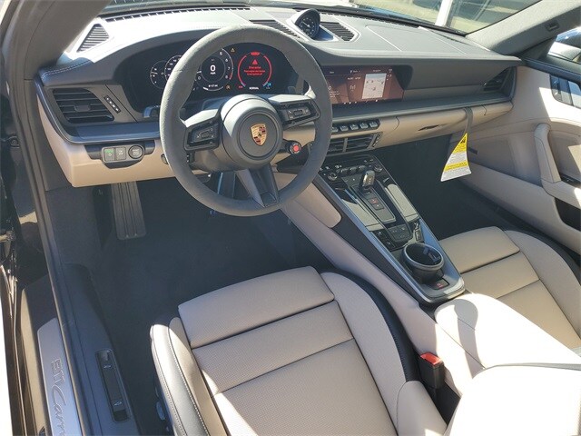 2026 Porsche 911 T photo 4