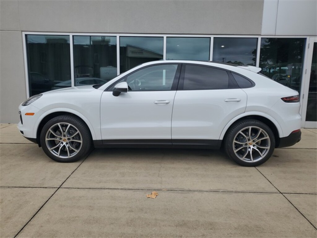 Used 2023 Porsche Cayenne Coupe  SUV