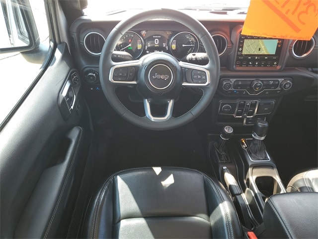 View 32
