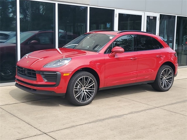 2025 Porsche Macan SUV 