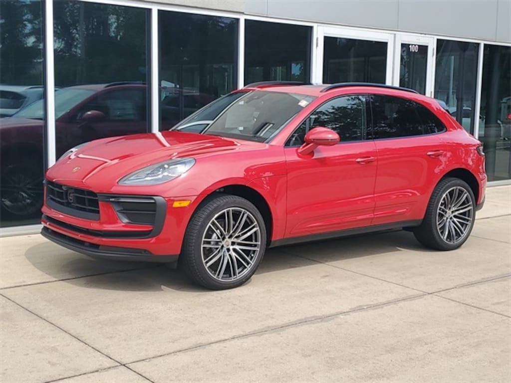 New 2025 Porsche Macan SUV