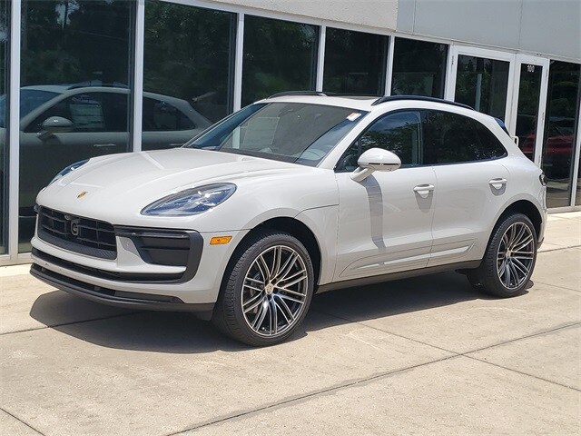2025 Porsche Macan