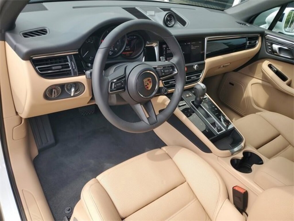 New 2025 Porsche Macan SUV