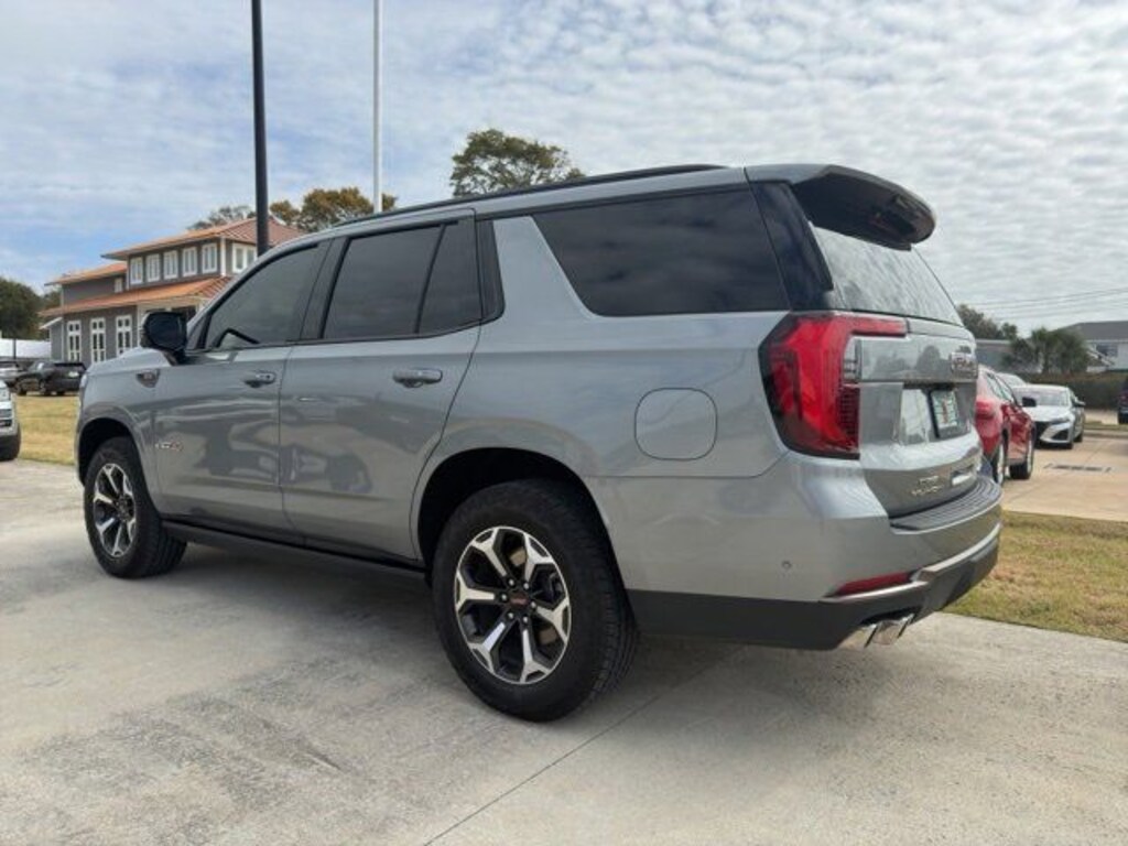 Used 2025 GMC Yukon AT4 Ultimate SUV