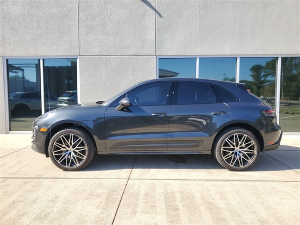 Used 2024 Porsche Macan Base SUV