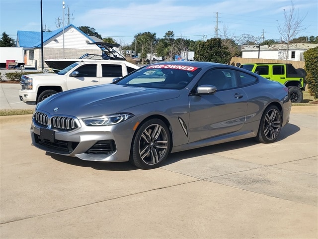 2025 BMW 8 Series 840's photo