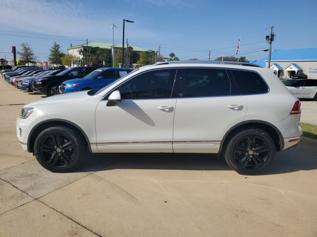 Used 2017 Volkswagen Touareg V6 Wolfsburg Edition (A8) SUV