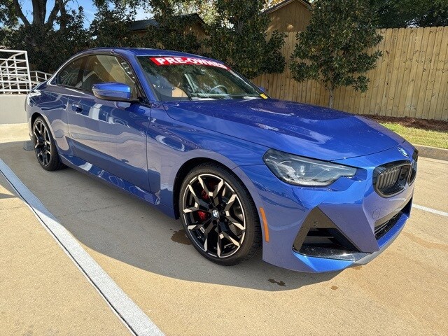 2025 Bmw 230i Coupe photo 2