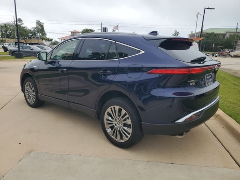 Used 2021 Toyota Venza XLE SUV