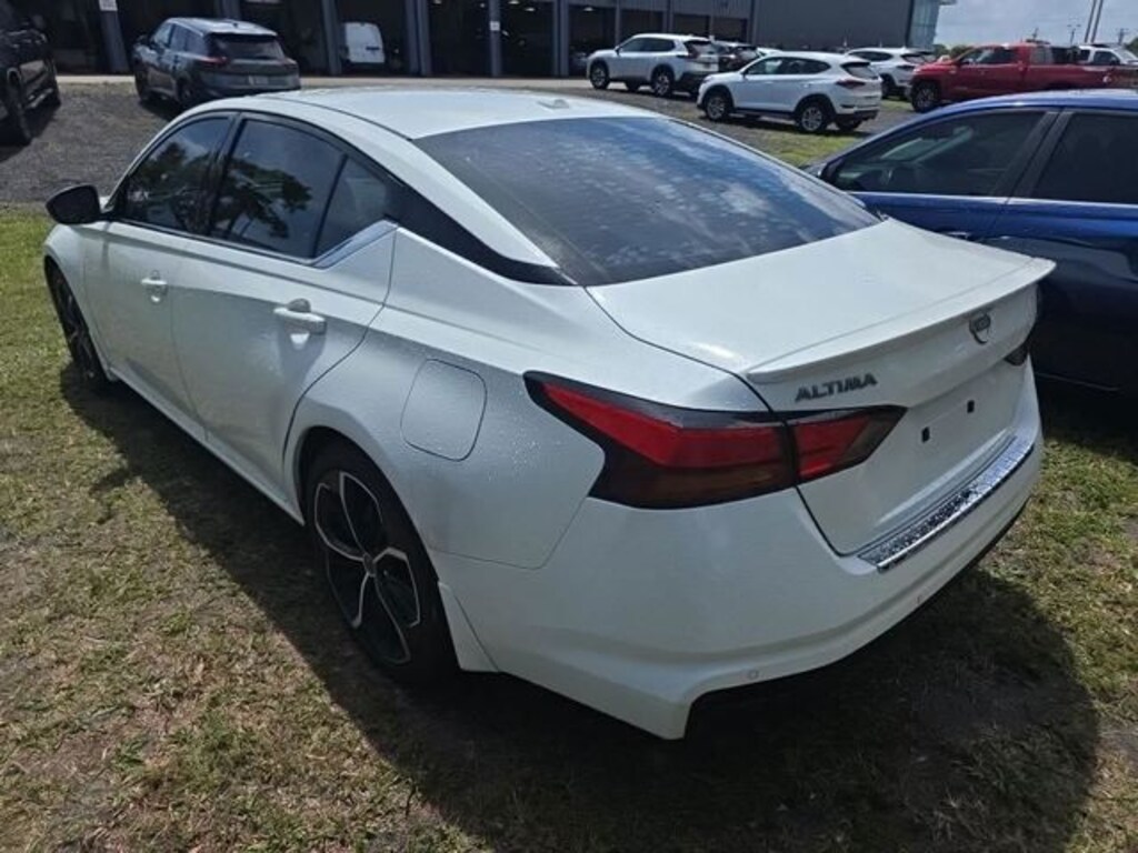 Used 2023 Nissan Altima 2.5 SR Sedan