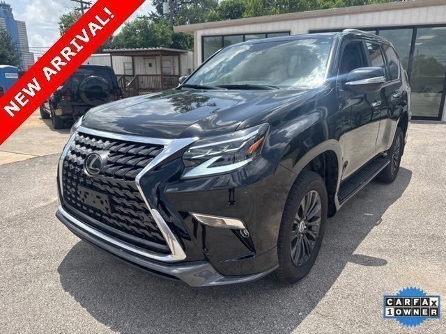 2023 Lexus GX Luxury's photo