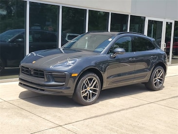 2025 Porsche Macan SUV
