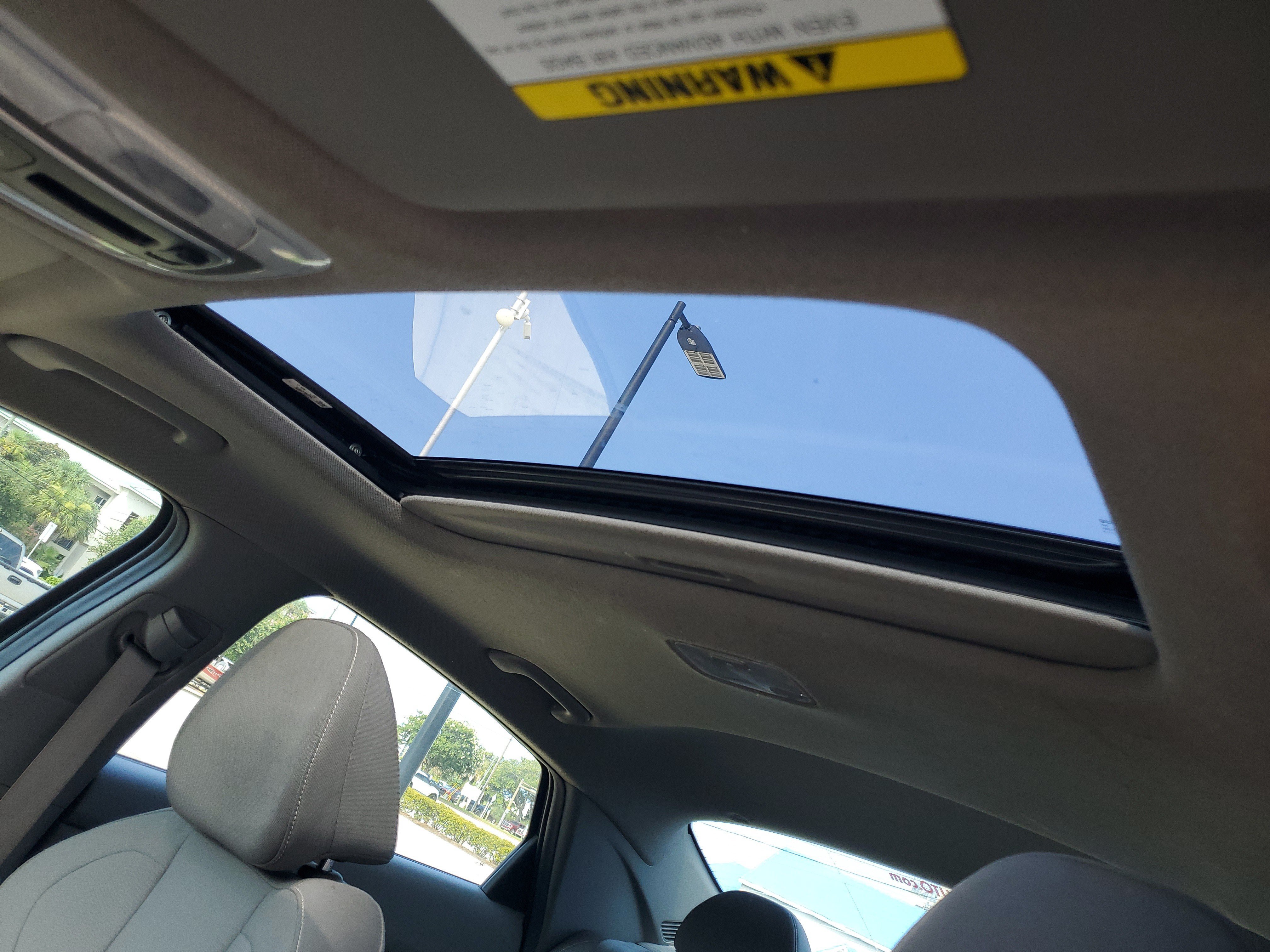 Used 2025 Hyundai Elantra SEL Convenience Sedan