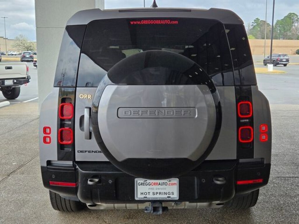 Used 2024 Land Rover Defender 130 X-Dynamic SE SUV