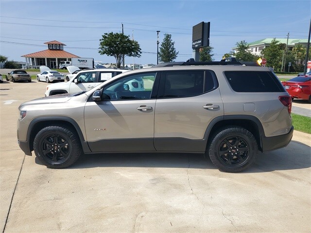 2023 Gmc Acadia AT4 photo 2