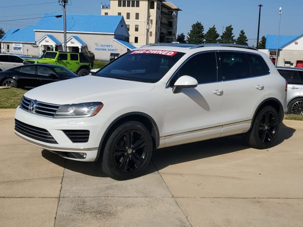 Used 2017 Volkswagen Touareg V6 Wolfsburg Edition (A8) SUV