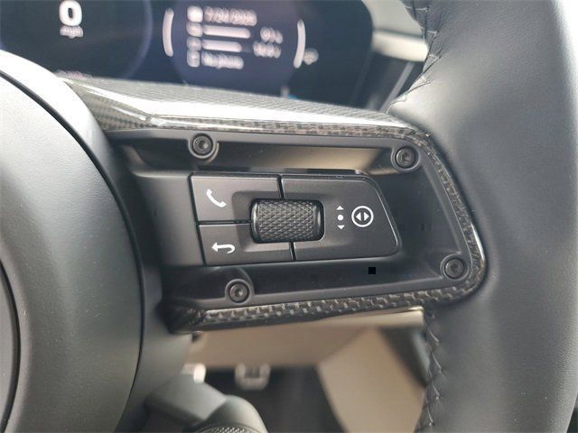 2025 Porsche Macan Turbo Electric - Photo 25