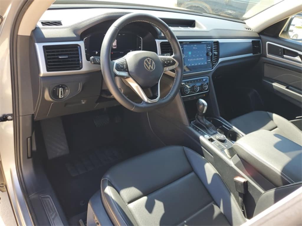 Used 2023 Volkswagen Atlas 3.6L V6 SE w/Technology SUV