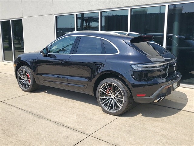 2025 Porsche Macan S photo 3