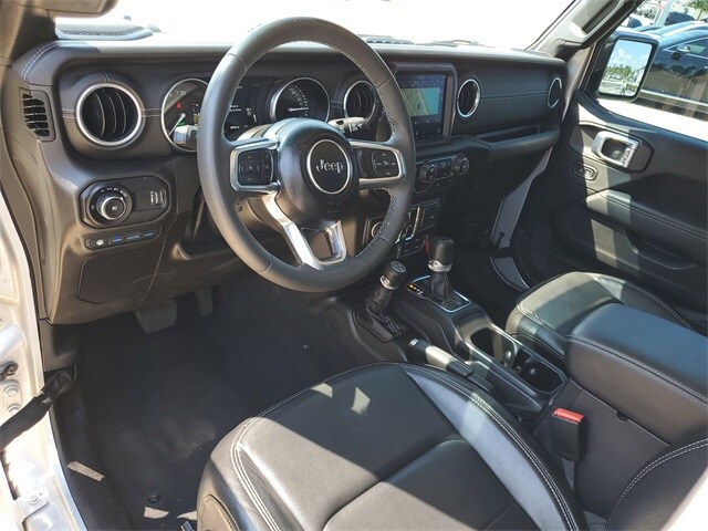 2023 Jeep Wrangler 4xe Sahara photo 4