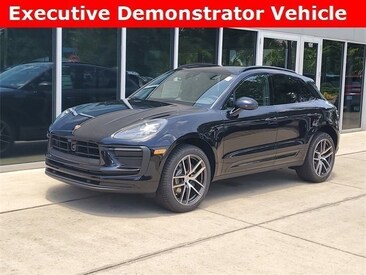2025 Porsche Macan SUV