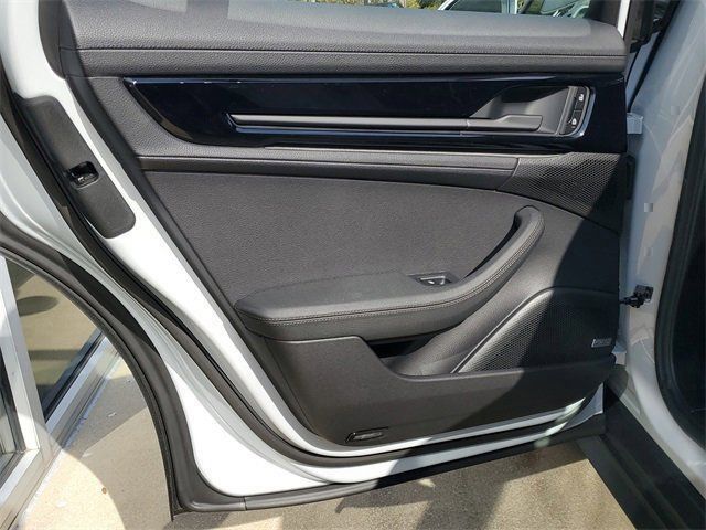 2026 Porsche Panamera Base - Photo 35
