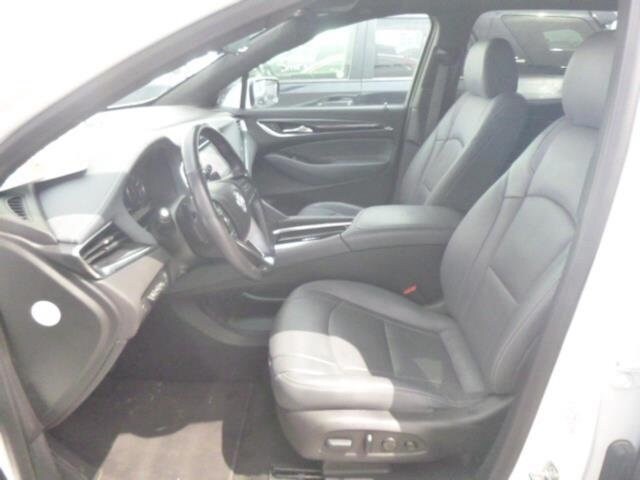 2024 Buick Enclave Premium photo 2