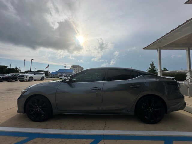 2023 Nissan Maxima SR photo 4