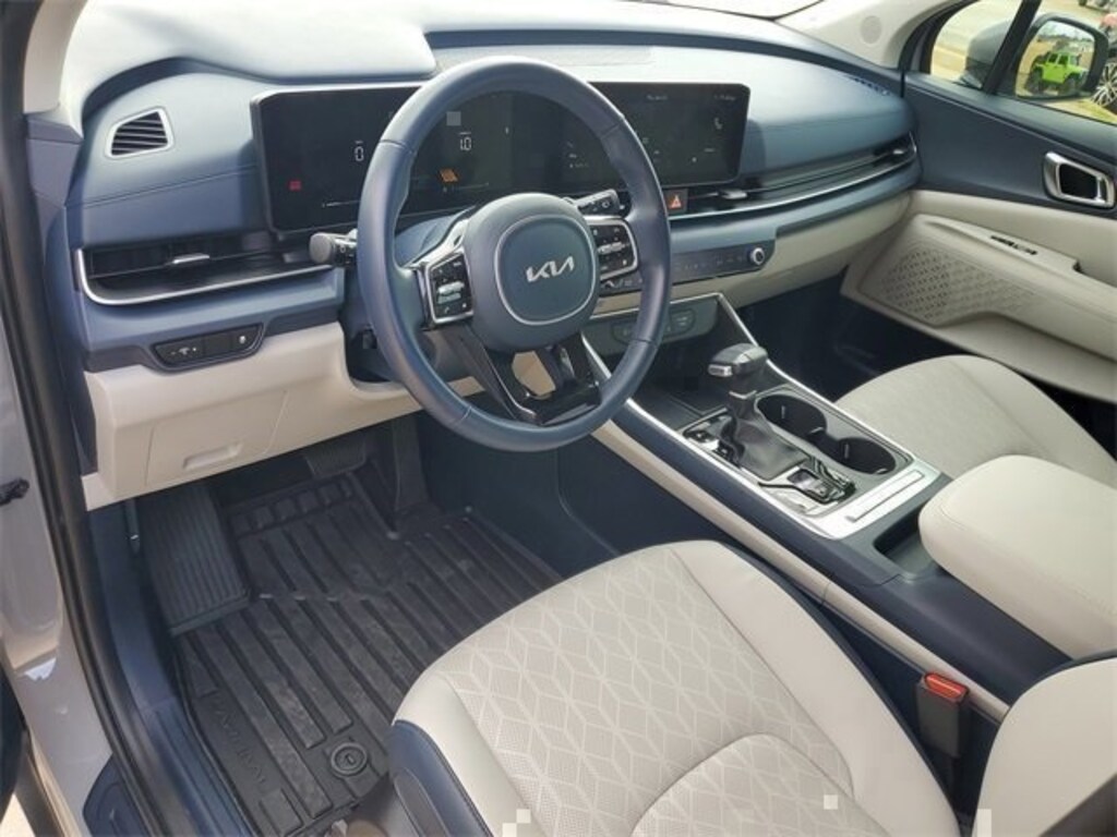 Used 2025 Kia Carnival EX Van Passenger Van