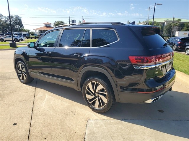 2024 Volkswagen Atlas SE Technology photo 3