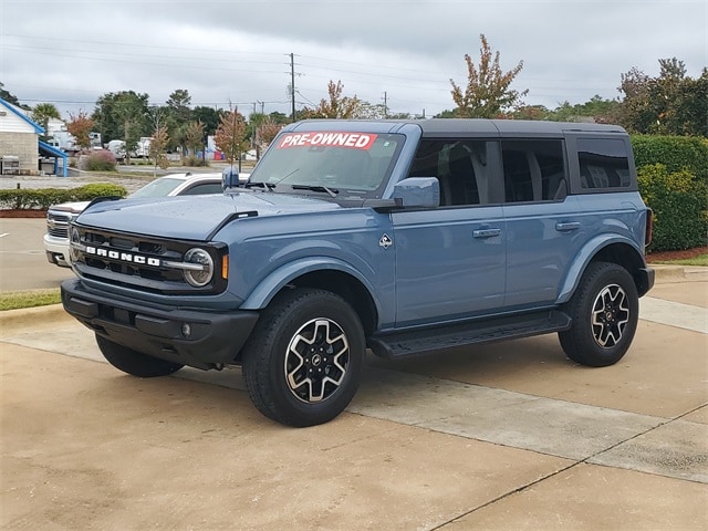 2025 Ford Bronco 4-Door Outer Banks's photo