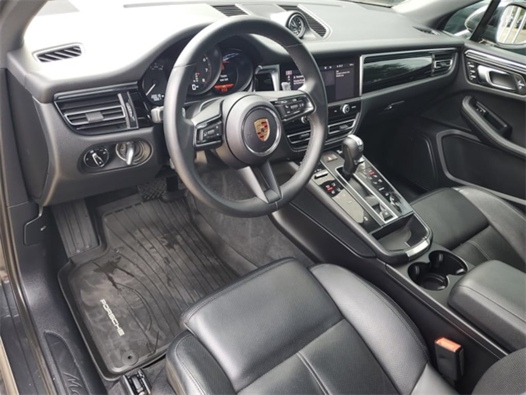Used 2024 Porsche Macan SUV