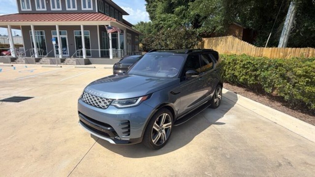 Used 2023 Land Rover Discovery P360 Metropolitan Edition SUV