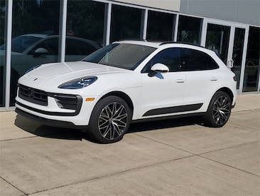 2024 Porsche Macan SUV