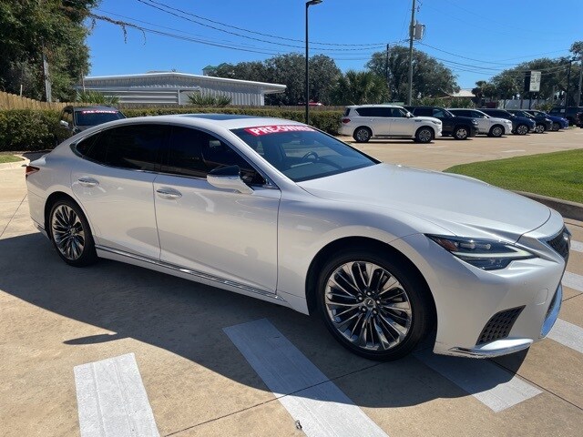 2021 Lexus LS 500 photo 3